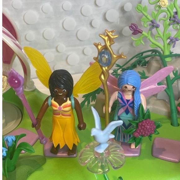 Playmobil 5444 🧚‍♀️Fairy Island with Jewel Fountain Playset - Picture 1 of 14